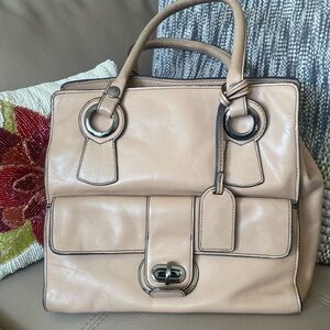 Badgley Mischka beige leather handbag